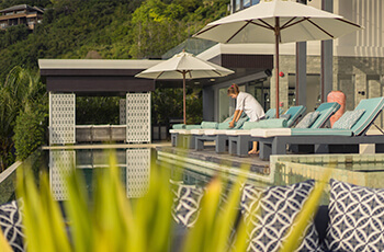 Villa Saan - Pool side